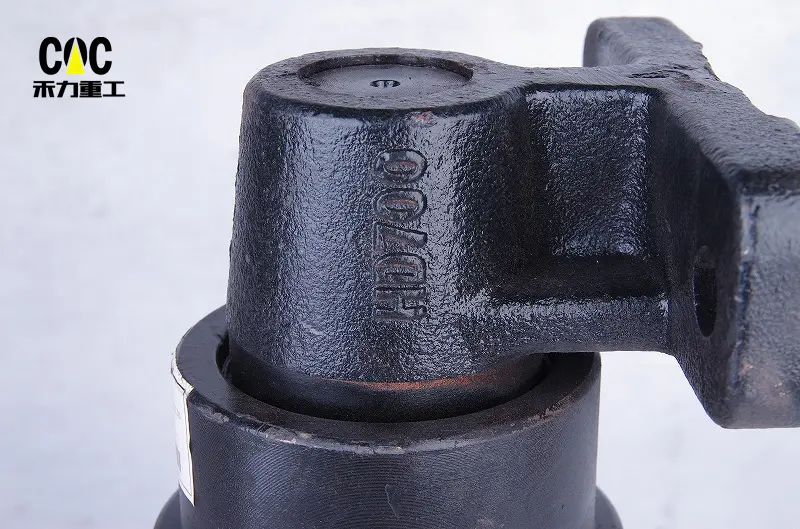 Wholesale Kx161-3 Top Roller - Made in India Excavator Carrier Roller EX120 EX100 Carrier Roller Good Quality Track Bottom Top Roller – Heli detail pictures