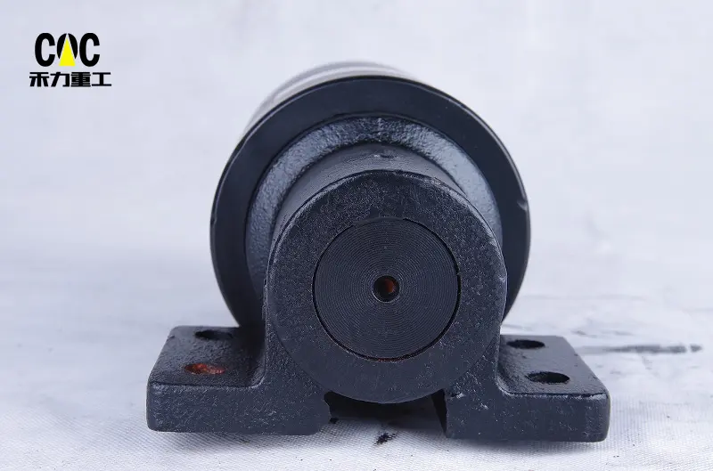 2021 High quality Bulldozer Carrier Roller - Undercarriage Parts DH130 DH150 Excavator Track Carrier Roller Top Roller – Heli detail pictures
